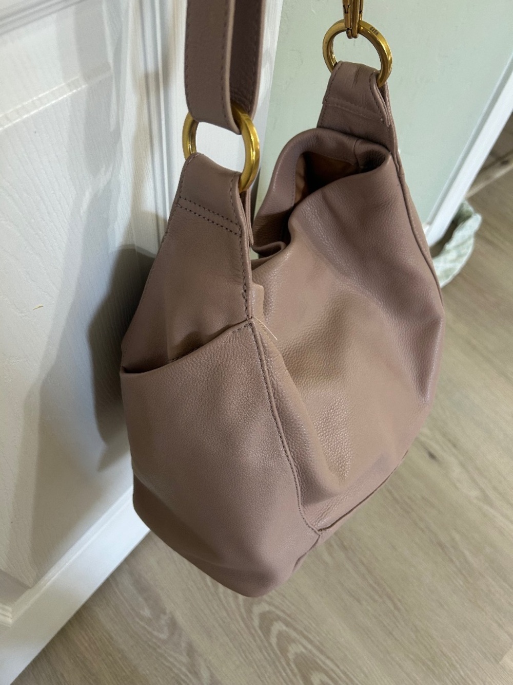 HOBO Pebble Grain Leather